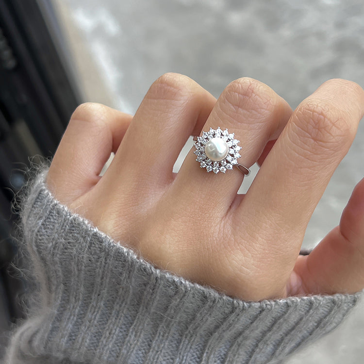 Swarovski Pearl Bloom Ring KHANIE