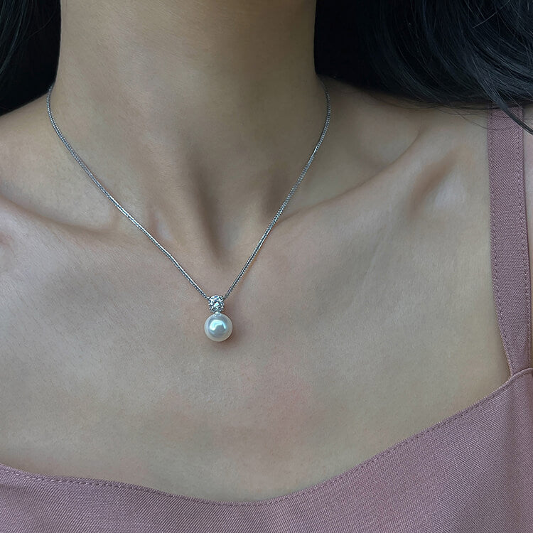 Chopin Harmony Pearl Clavicle Necklace  Buy at Khanie