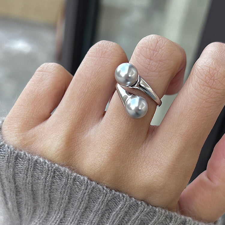Staggered Pearl Ring  KHANIE