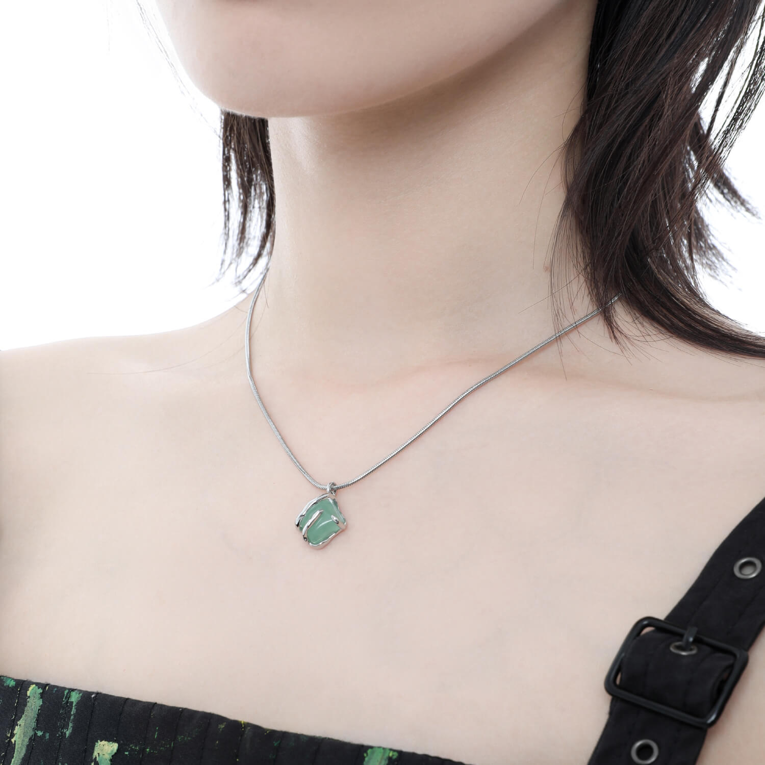 Bamboo Jade Clavicle Chain Necklace | Buy at Khanie